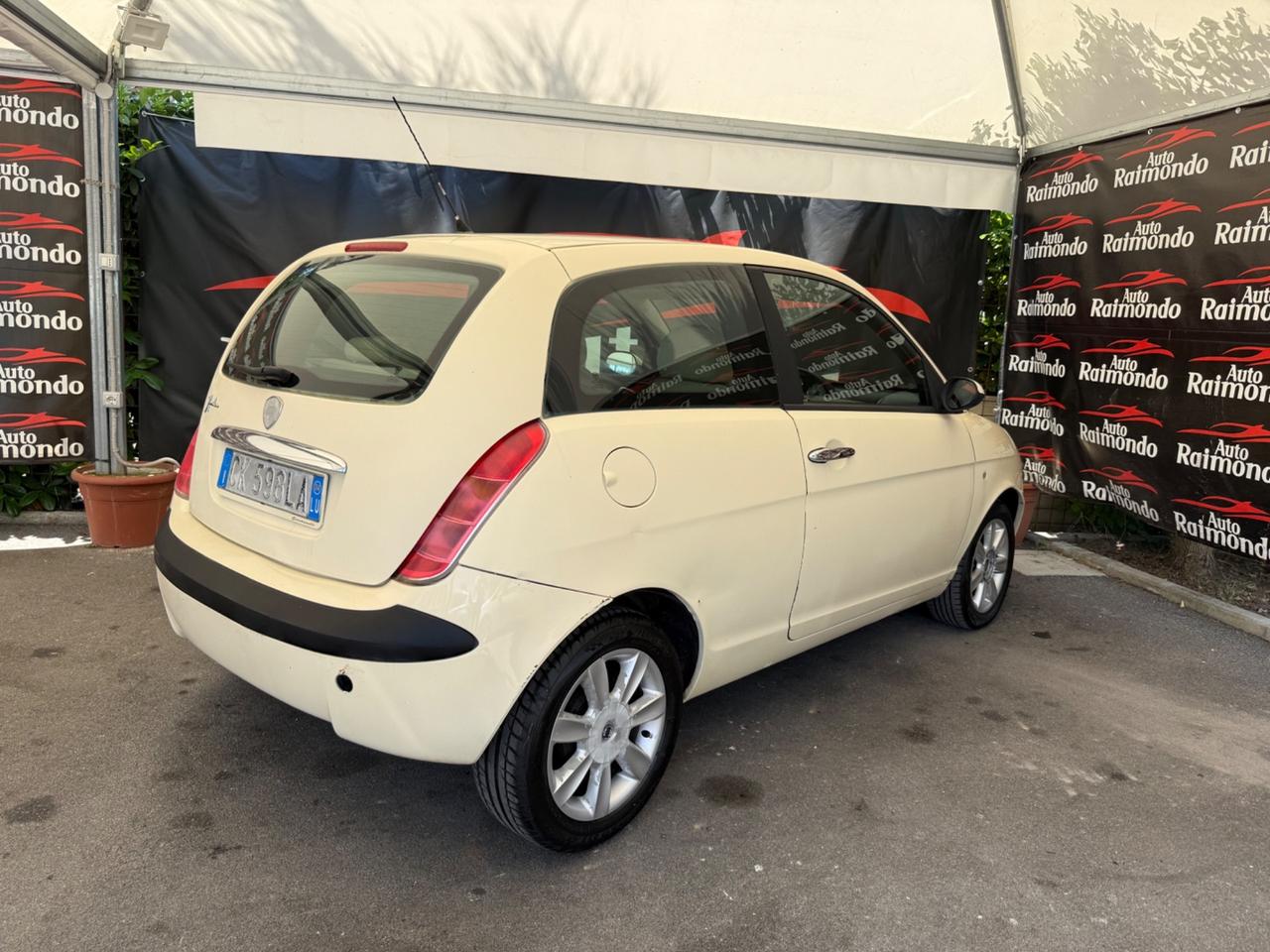 Lancia Ypsilon 1.2 Argento