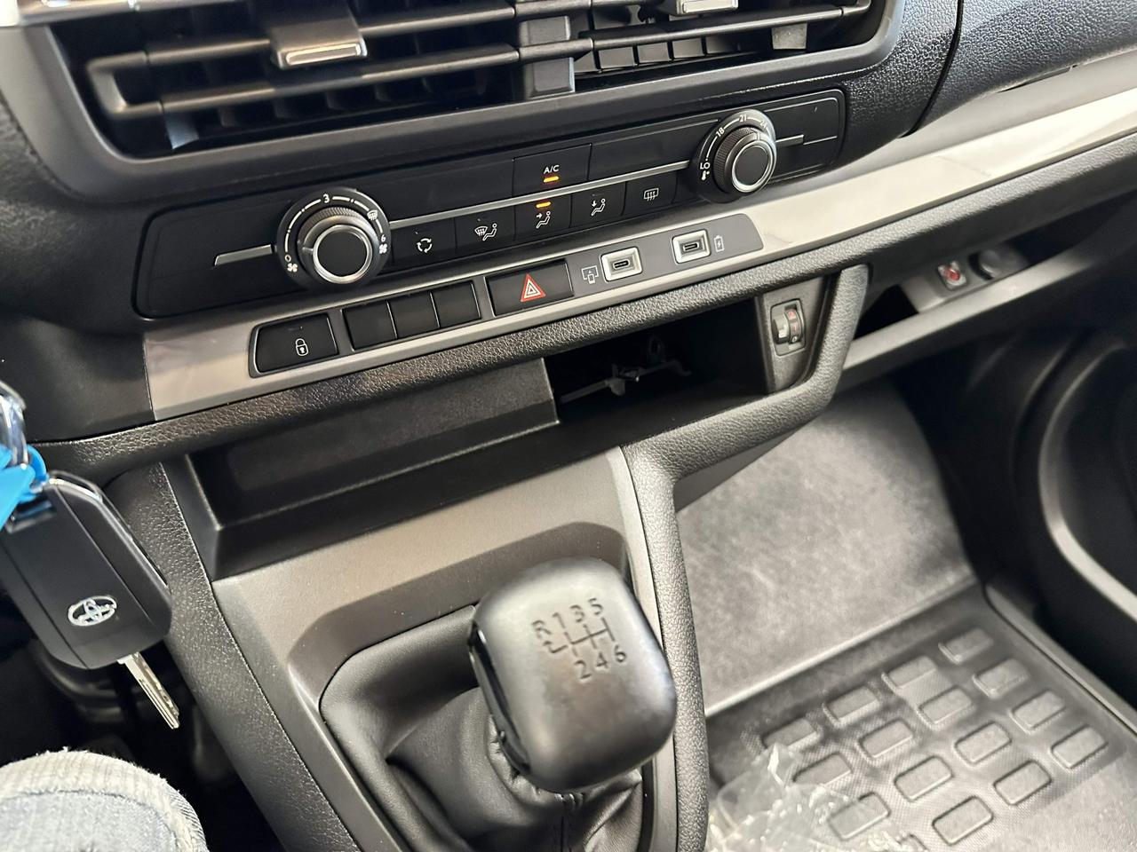 Toyota PROACE VERSO 2.0 L2 LOUNGE