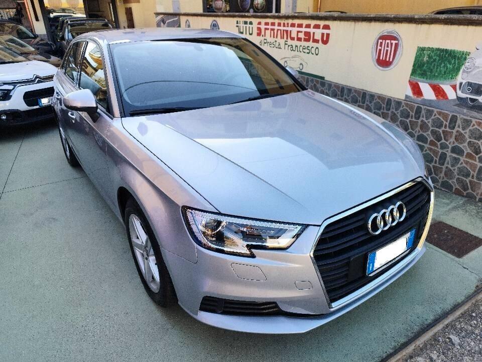 Audi A3 2.0 Stronic Business 150cv - 2020