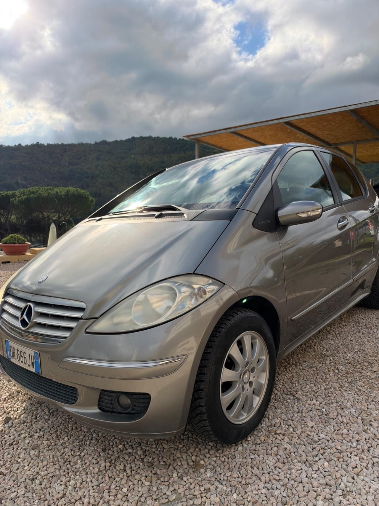 Mercedes-benz A 150 BlueEFFICIENCY Elegance
