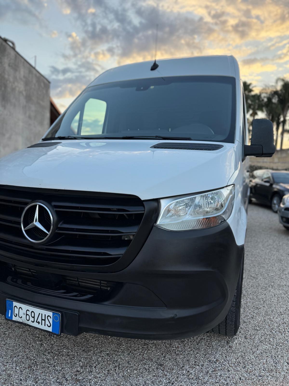 Mercedes Benz sprinter tetto alto perfetto