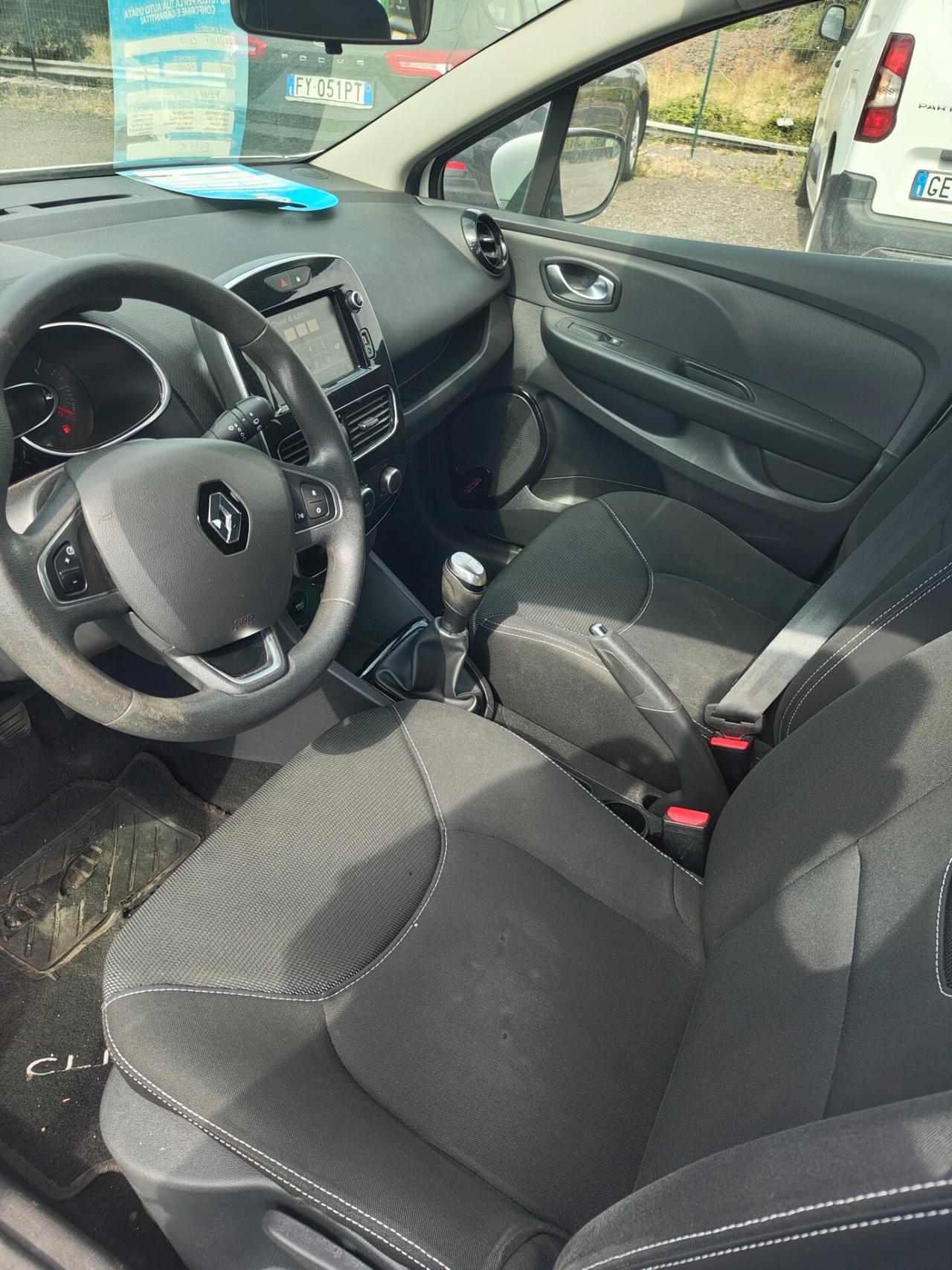 Renault Clio dCi 8V 75 CV 5 porte Moschino Intens
