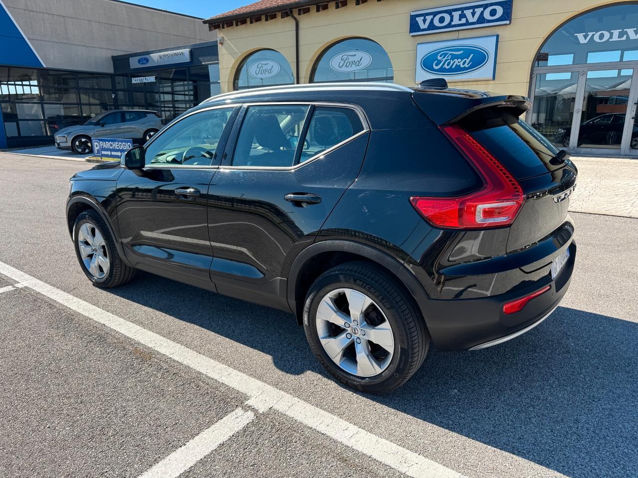 Volvo XC40 T2 Geatronic Momentum Pro