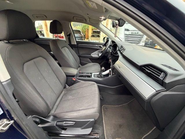 AUDI Q3 2.0 TDI 150 CV Business