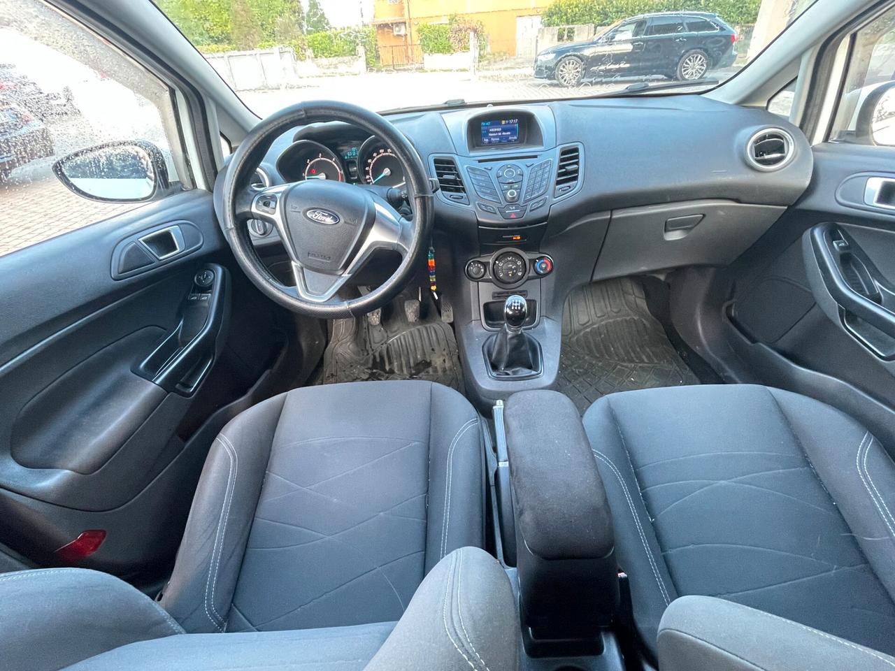 Ford Fiesta 1.5 TDCi 75CV 5 porte Business