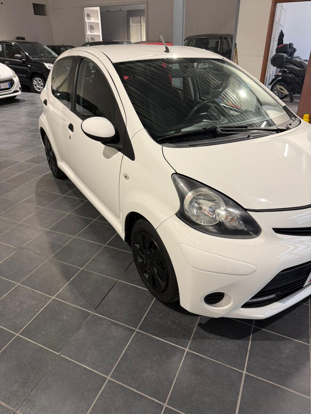 Toyota Aygo 1.0 -NEOPATENTATI