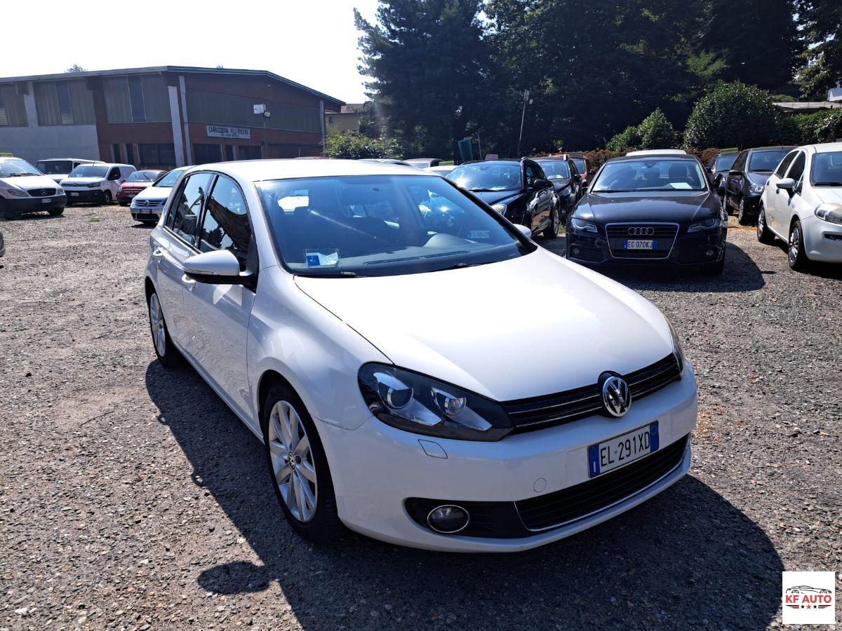 VOLKSWAGEN - Golf 1.6 tdi Highline 5p