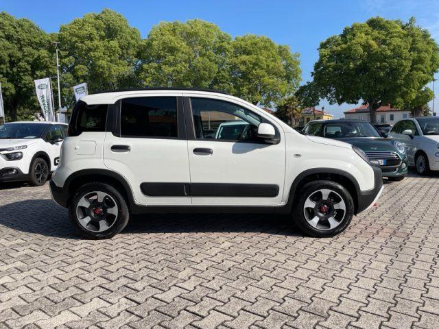 FIAT Panda 1.0 FireFly S&S Hybrid Cross #5.posti