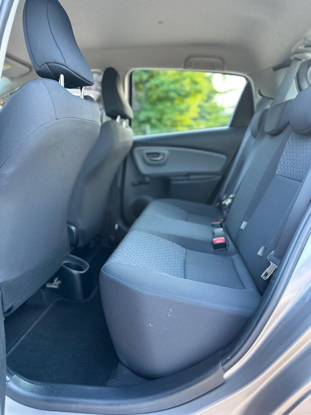 Toyota Yaris 1.0 5 porte Lounge NEOPATENTATI