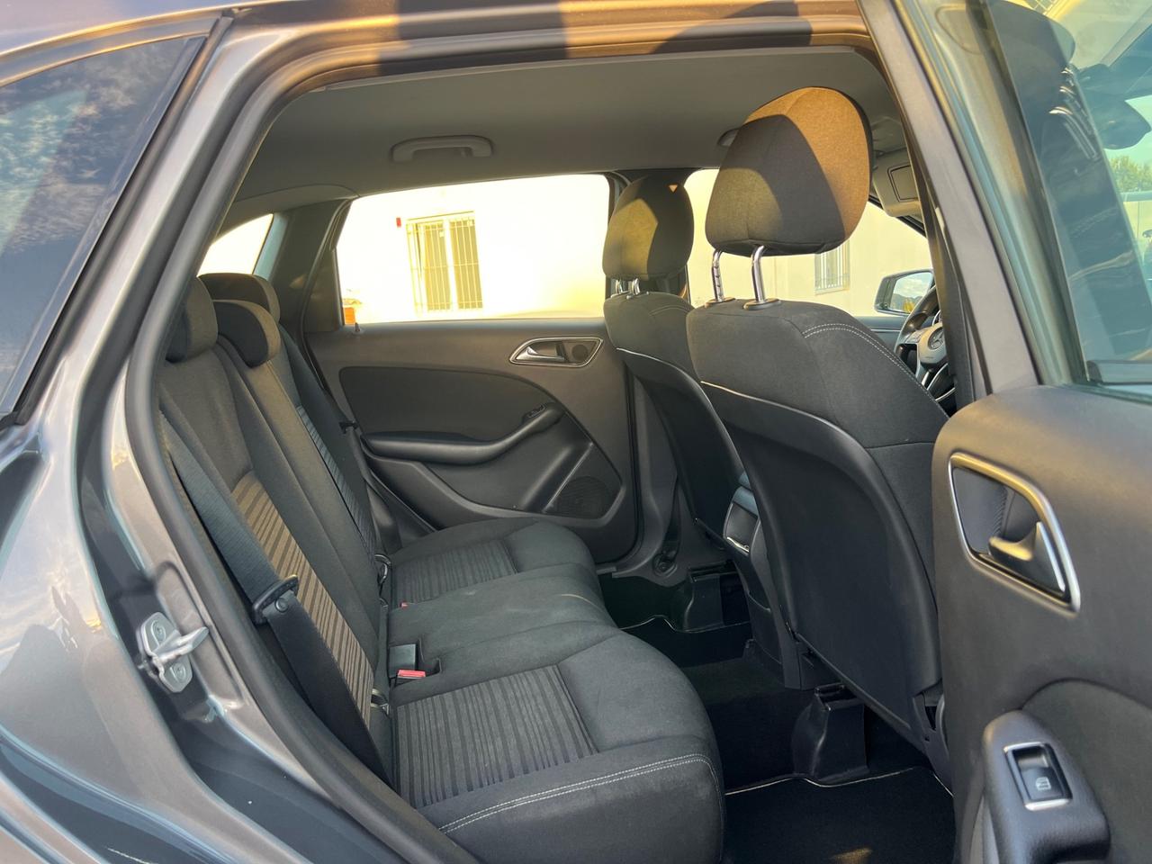 Mercedes-benz B 180 CDI 2013