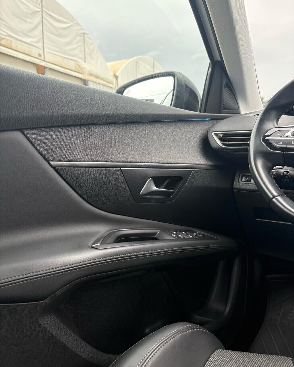 Peugeot 3008 BlueHDi 130 S&S Allure