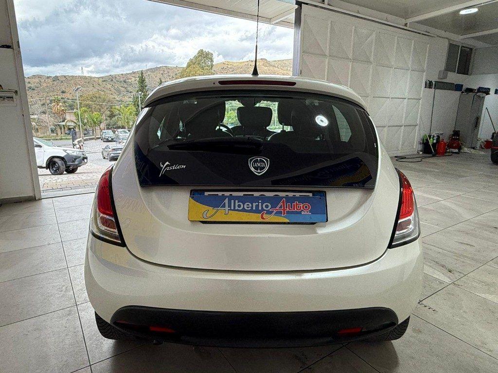 Lancia Ypsilon 1.2 69 CV 5 porte Platinum