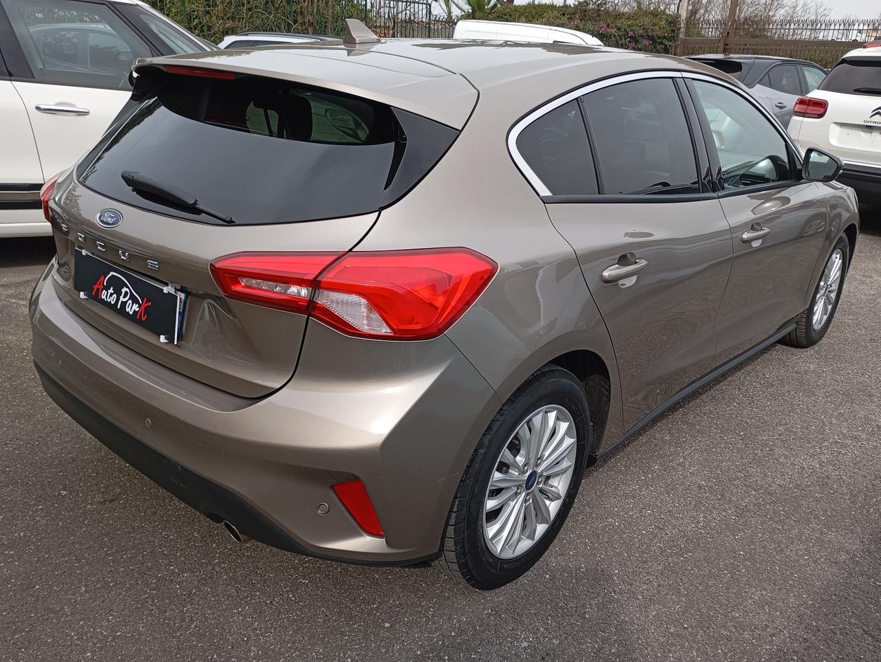 Ford Focus 5P 1.0 EcoBoost 125CV Titanium Aut.