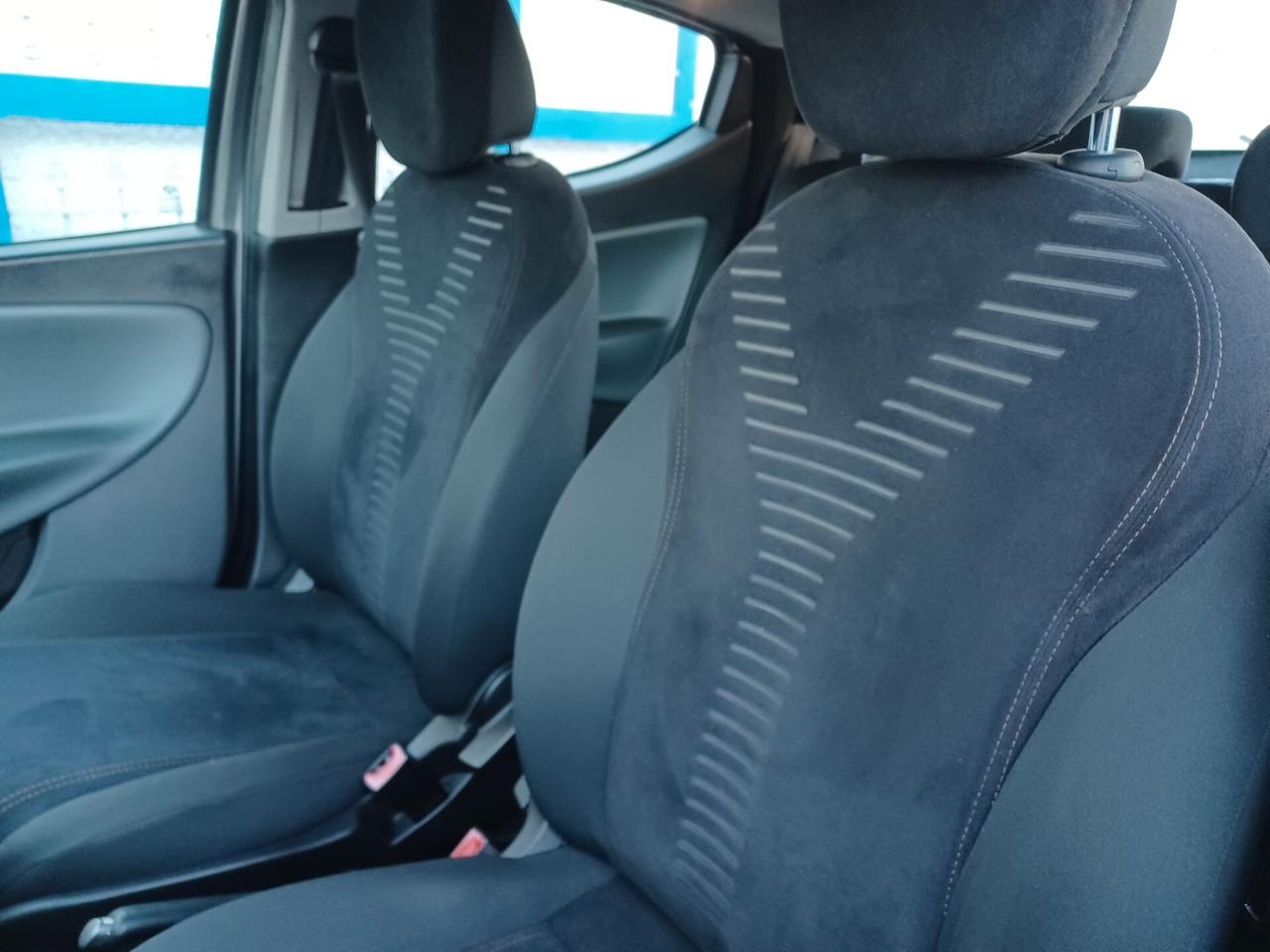 Lancia Ypsilon 1.2 GPL ECOCHIC UNICO PROPRIETARIO