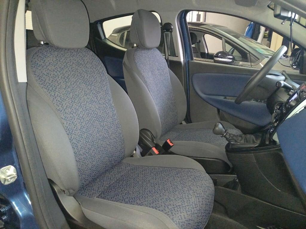 Lancia Ypsilon 1.0 FireFly 5 porte S&S Hybrid Oro