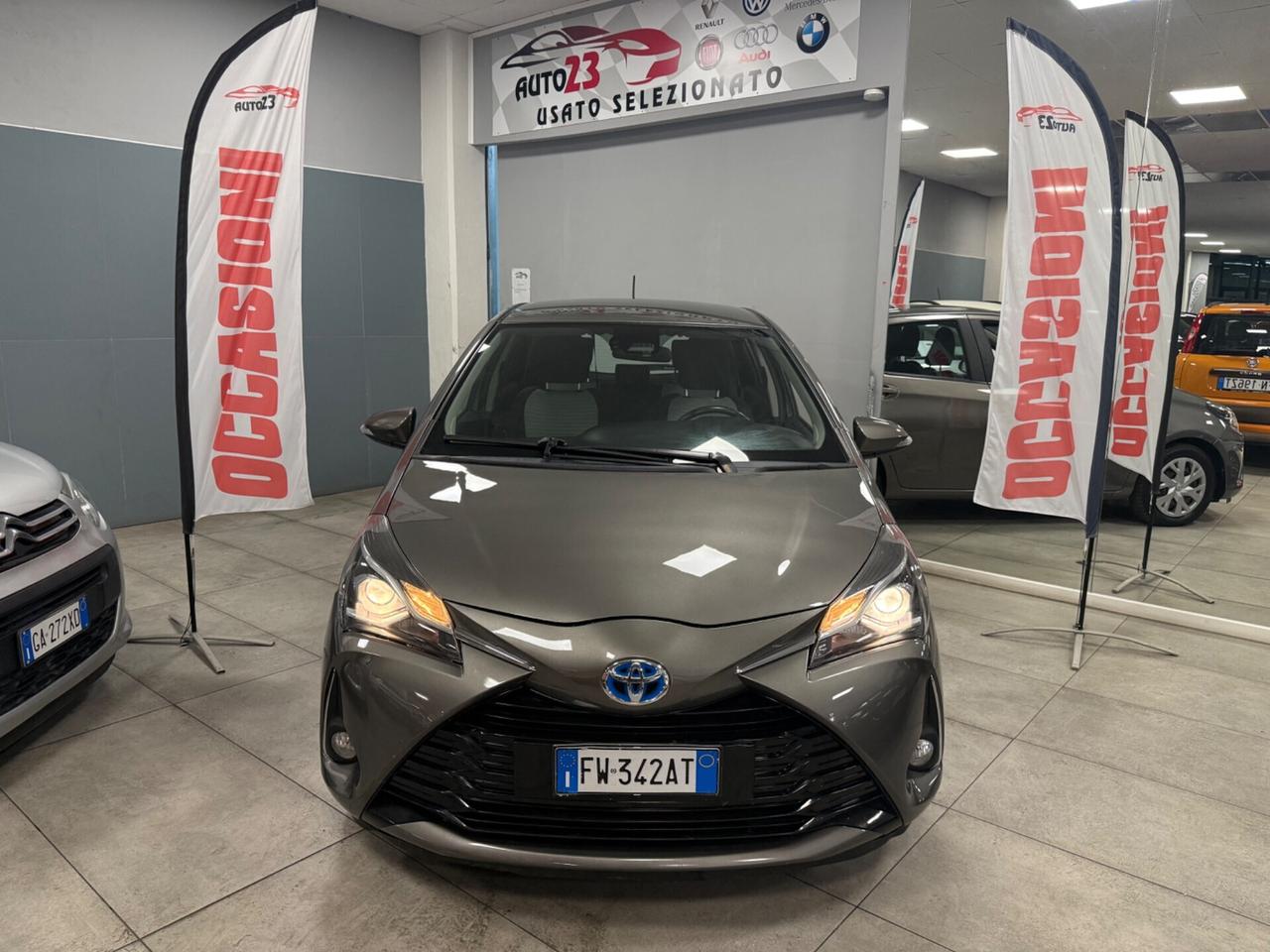 Toyota Yaris 1.5 Hybrid Grey Edition Auto 73CV