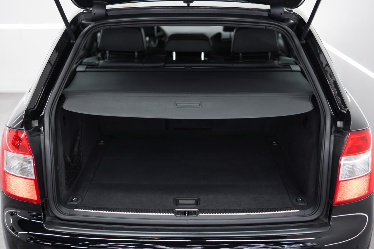 Audi S4 MANUALE