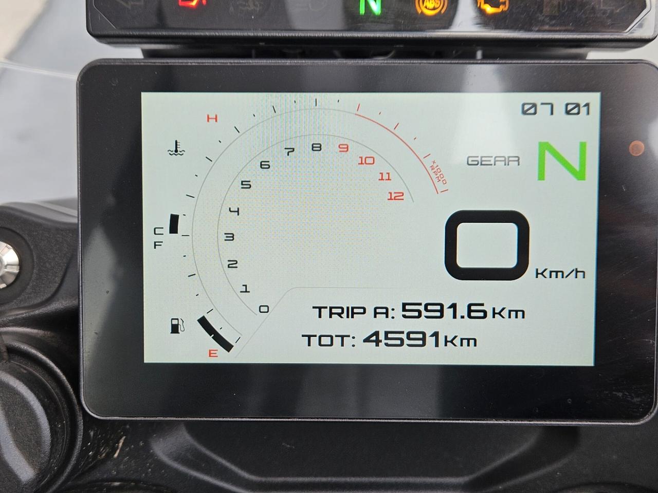 Benelli TRK 702 - 2024