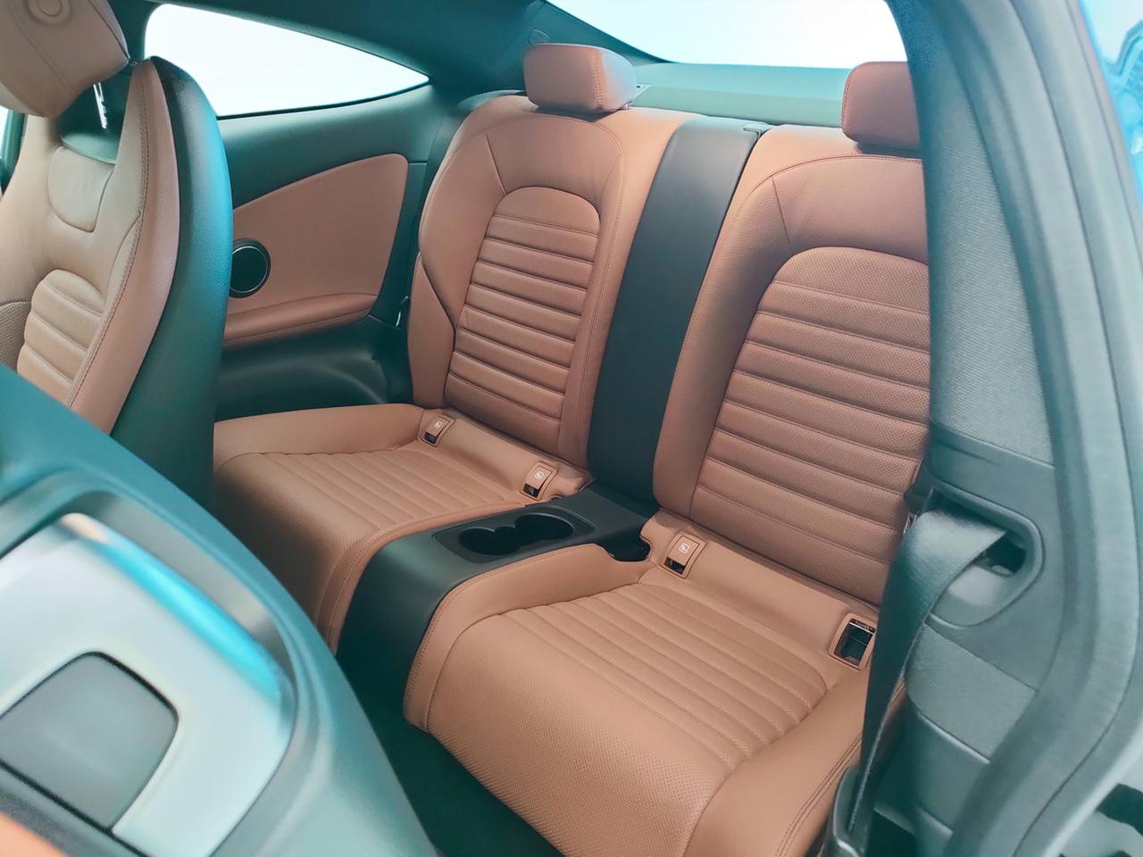 Mercedes-Benz Classe C-C205 2018 Coupe - C Coupe 220 d Premium 4matic auto