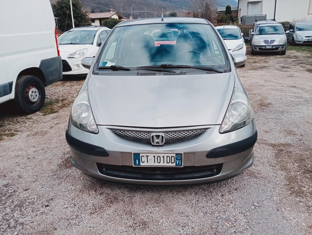 Honda Jazz 1.3i-DSi 5p. Graph Neopatentati