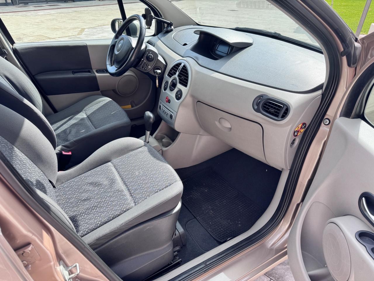 Renault Modus 1.6 16V Initiale cambio automatico