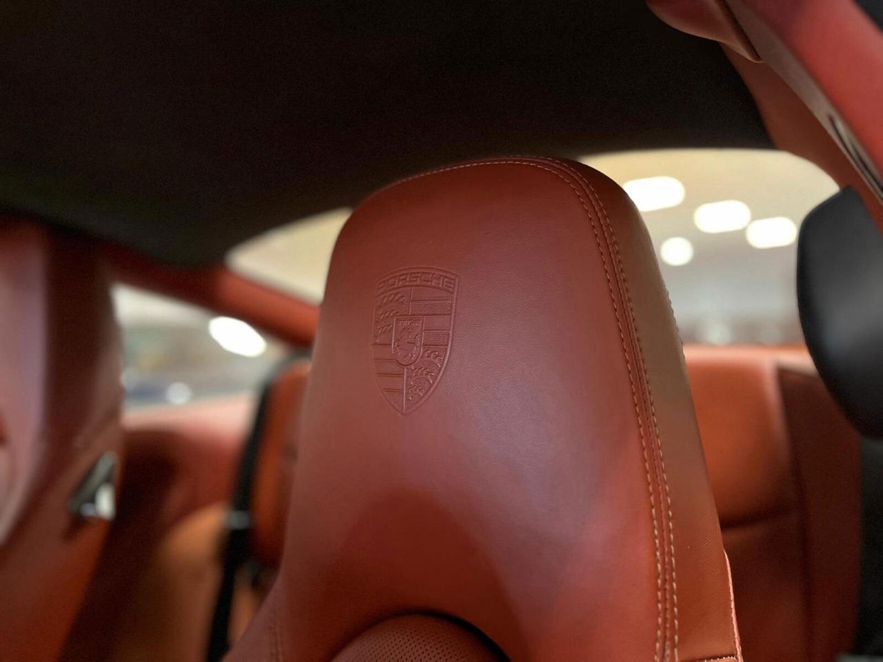 Porsche 911 Carrera 4S Coupé