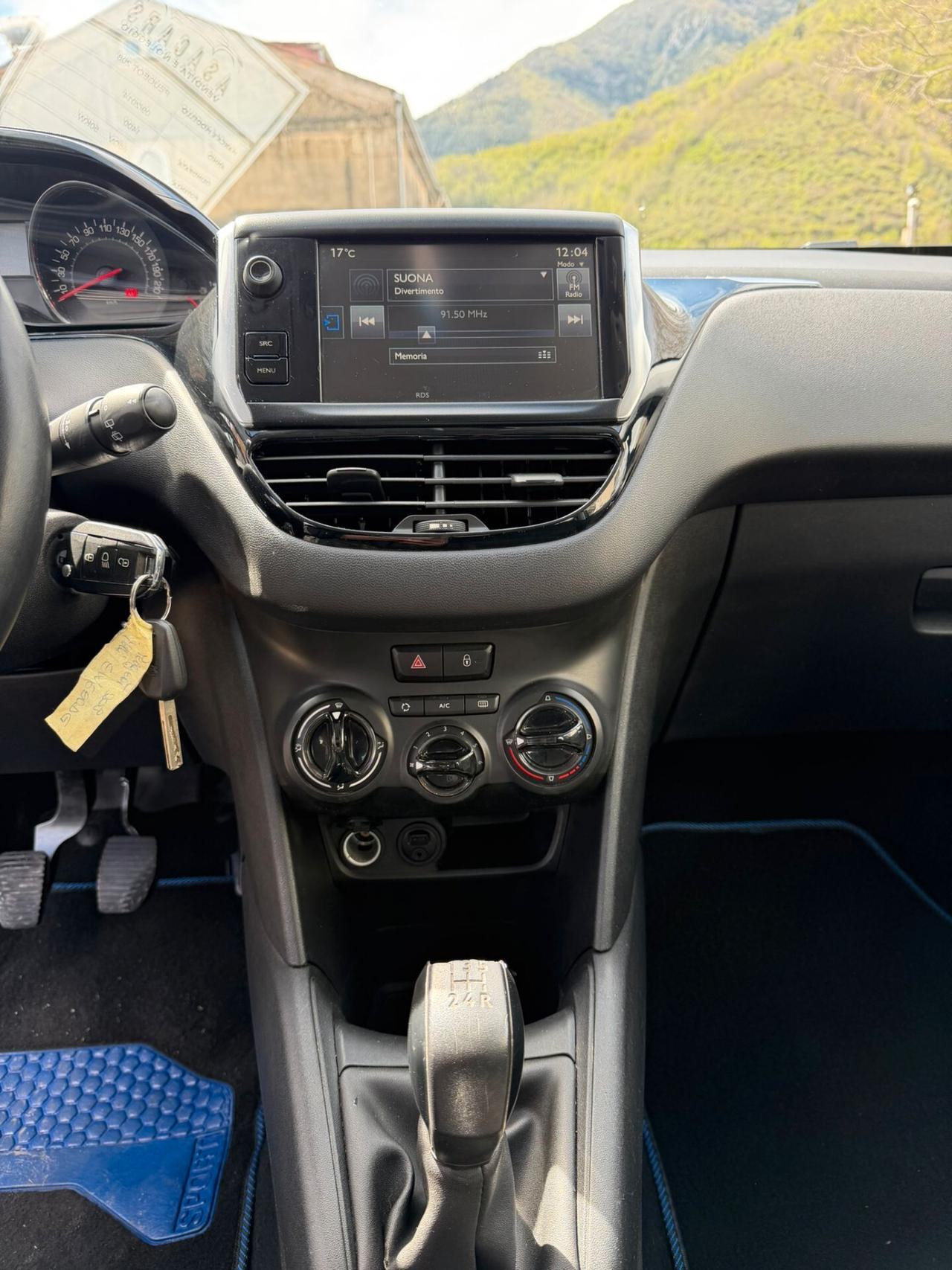 Peugeot 208 1.4 HDi 68 CV 5 porte Allure