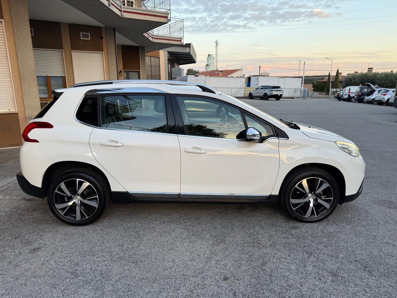 Peugeot 2008 1.6 e-HDi 92 CV Stop&Start Allure