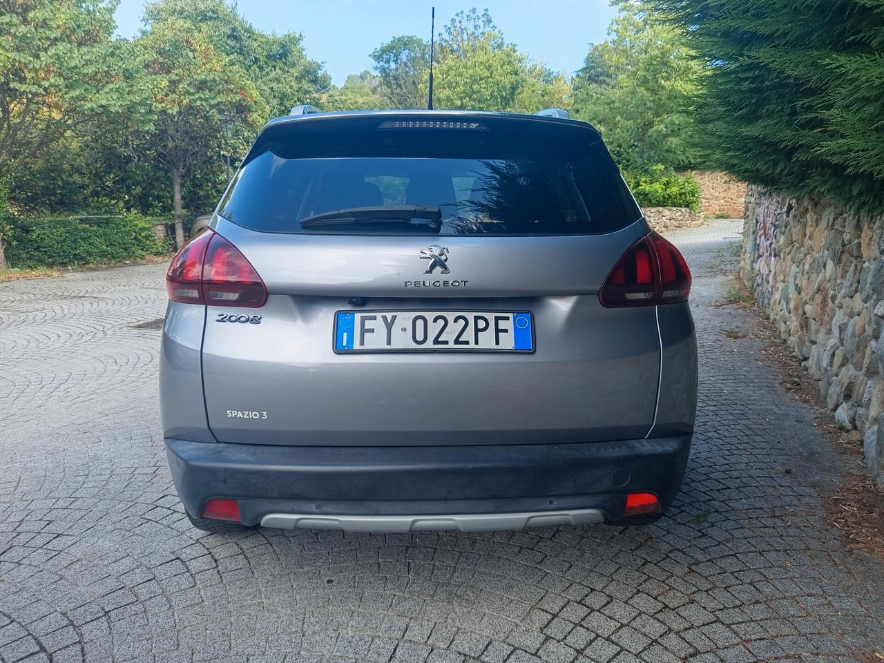 Peugeot 2008 BlueHDi 100 S&S Allure