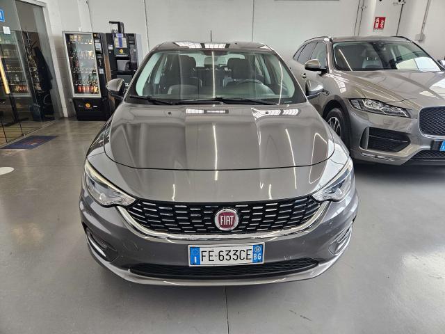 Fiat Tipo 4p 1.6 mjt Lounge 120cv NEOPATENTATI