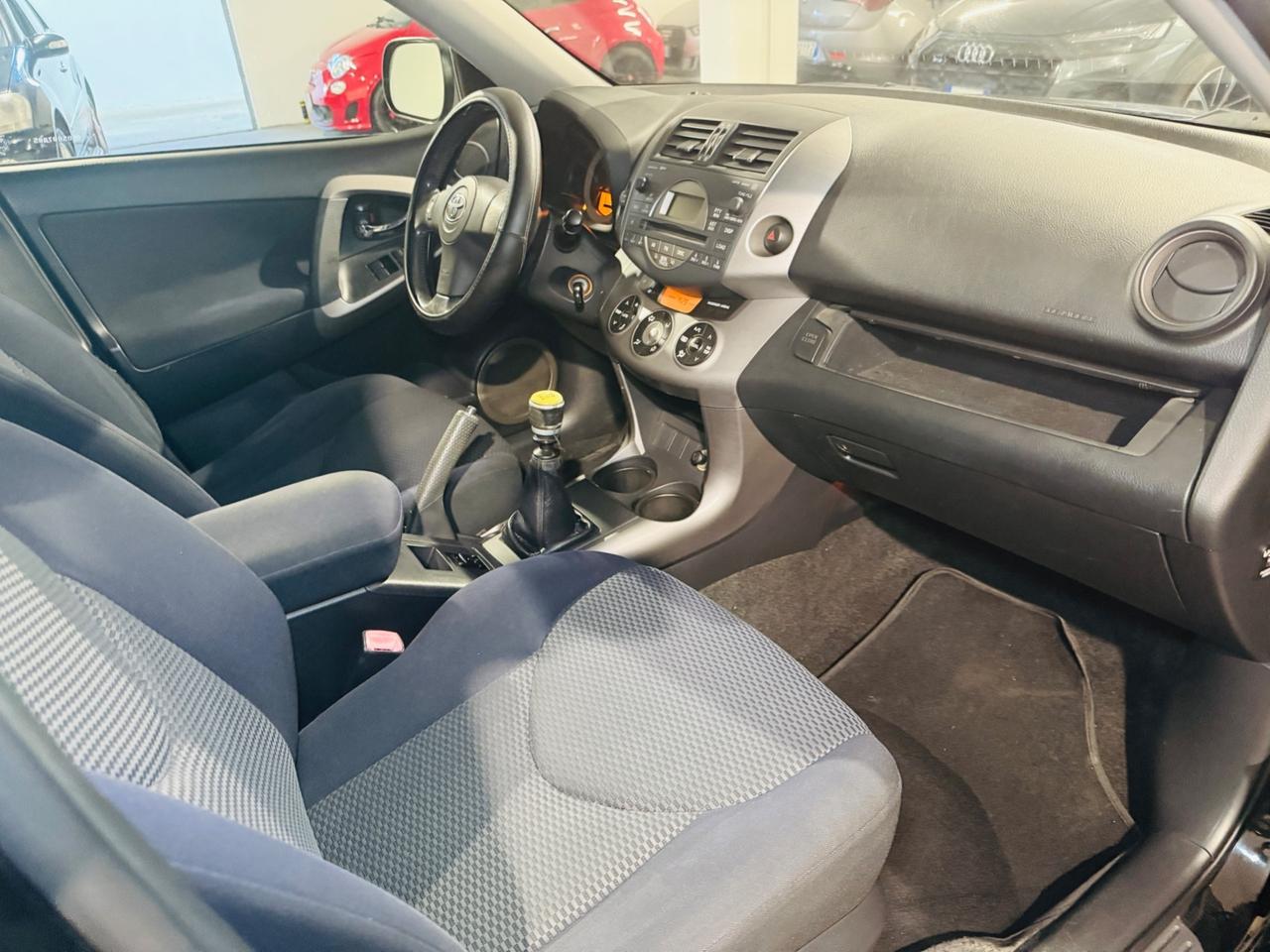 Toyota RAV 4 RAV4 2.2 D-4D 136 CV Luxury