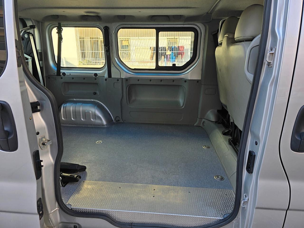 Nissan Primastar con Pedana Trasporto Disabili