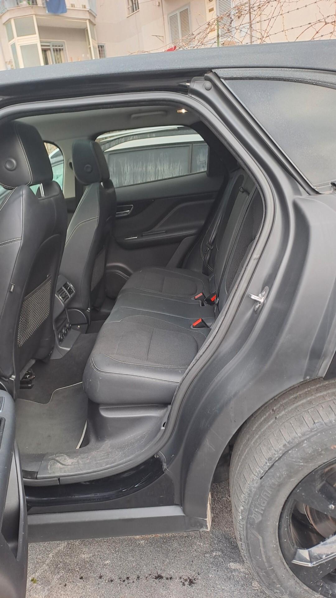 Jaguar F-Pace 2.0 D 180 CV AWD aut. Portfolio