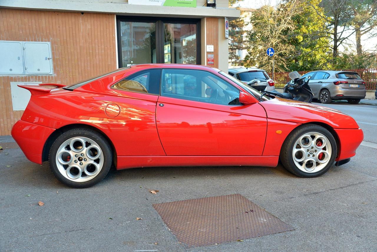 Alfa Romeo GTV 3.0i V6 24V Lusso