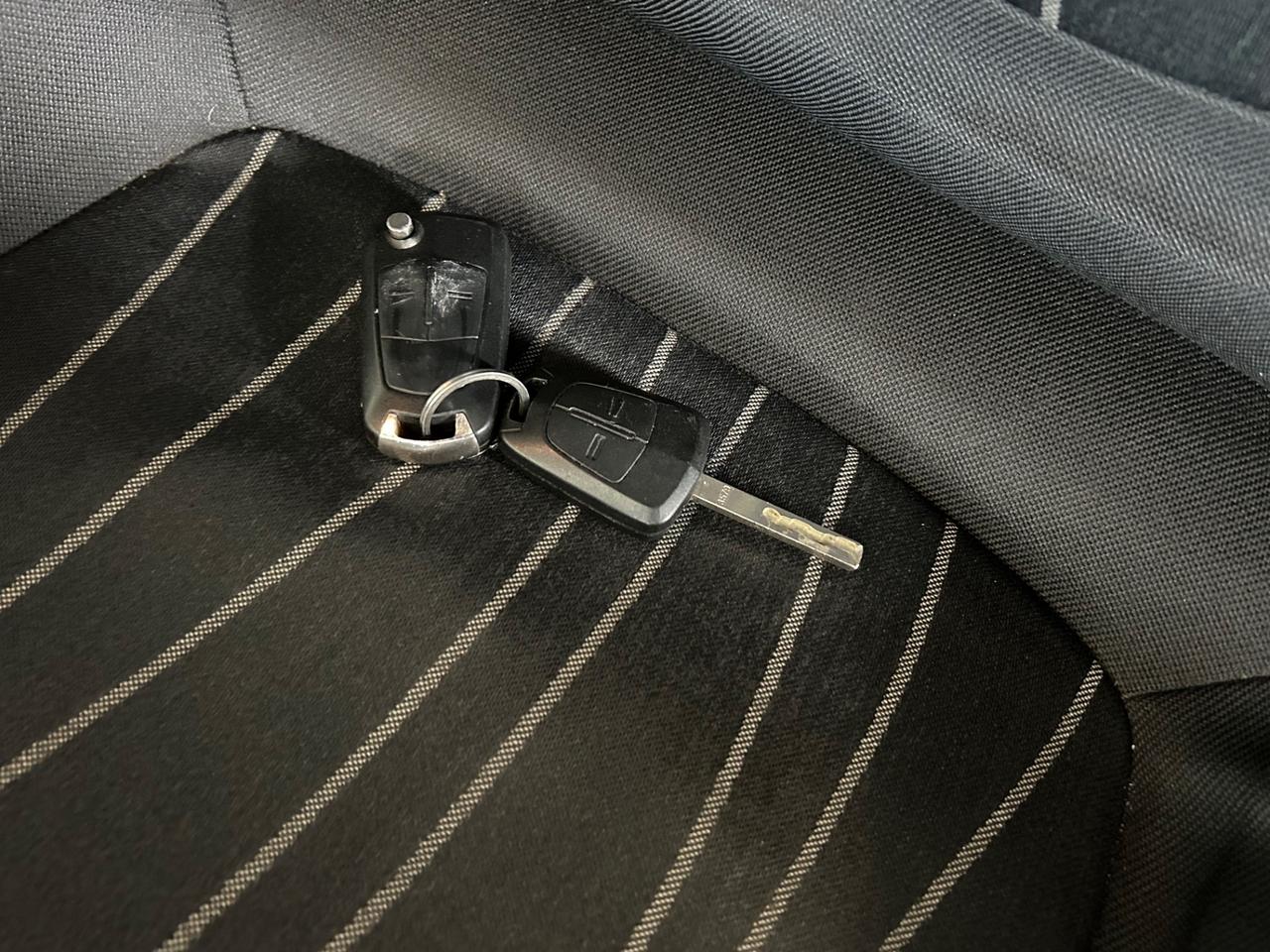 Opel Corsa NEOPATENTATI UNICOPROPRIETARIO