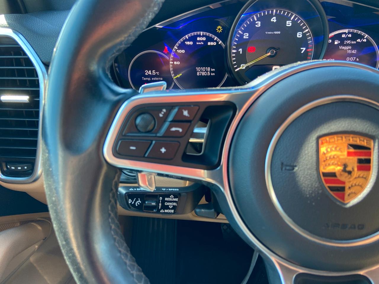 Porsche Cayenne Coupe 3.0 e-hybrid tiptronic