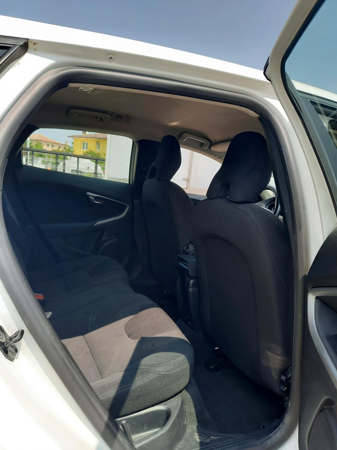 Volvo V40 D2 1.6 Momentum