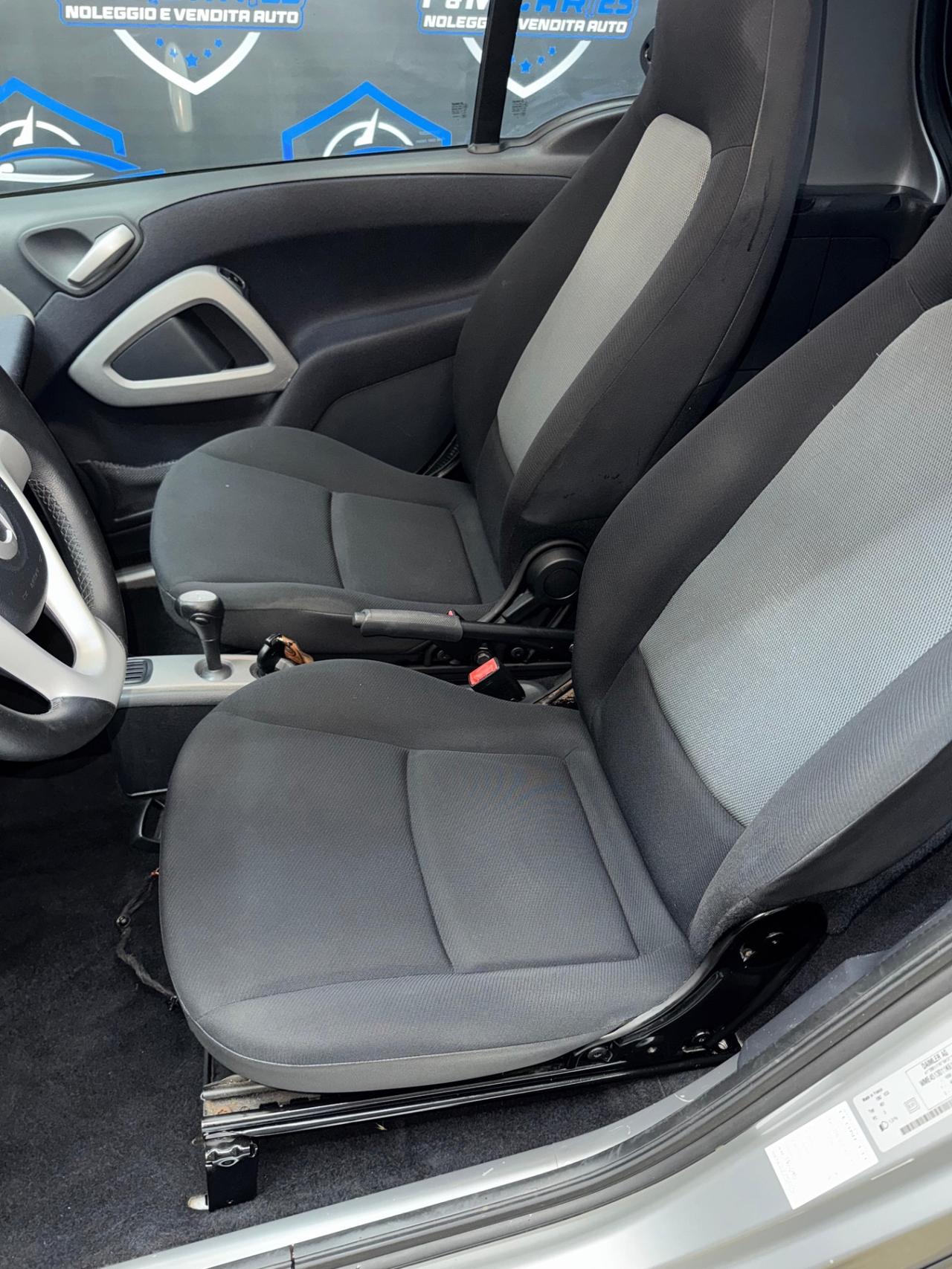 Smart ForTwo 800 40 kW coupé teen cdi special edition
