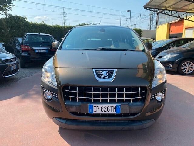 Peugeot 3008 1.6 e-HDi 115CV cambio robotizzato S.&S. Business