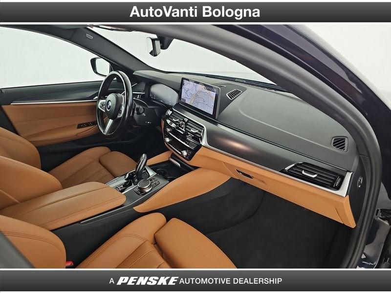 BMW Serie 5 530d Touring mhev 48V xdrive Msport auto