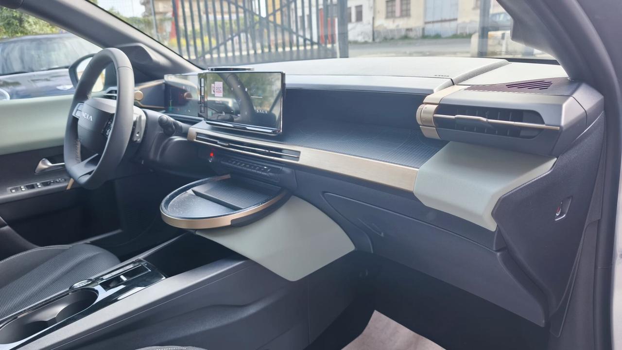 Lancia Ypsilon Hybrid e-DCT