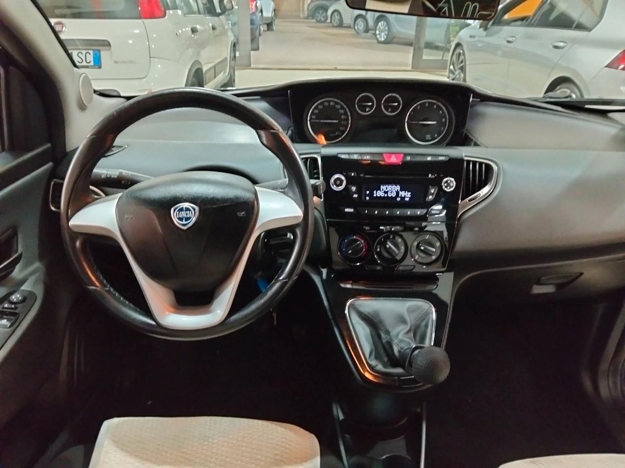 Lancia Ypsilon 1.2 gold