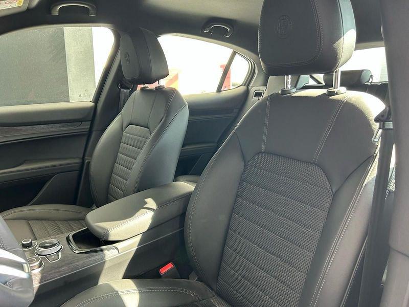 Alfa Romeo Stelvio 2.2 t Sprint rwd 160cv auto