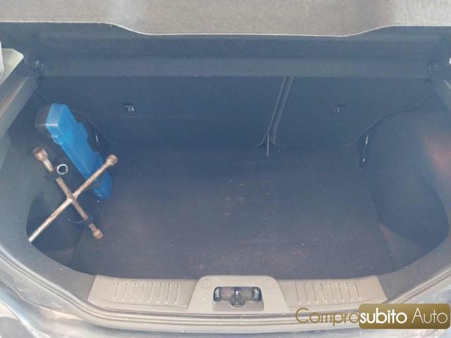 FORD Fiesta 1.2 60CV 5 porte ( Garanzia 12 Mesi)