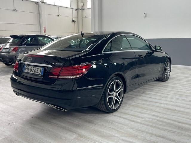 Mercedes-benz E 220 Coupé BlueTEC Premium