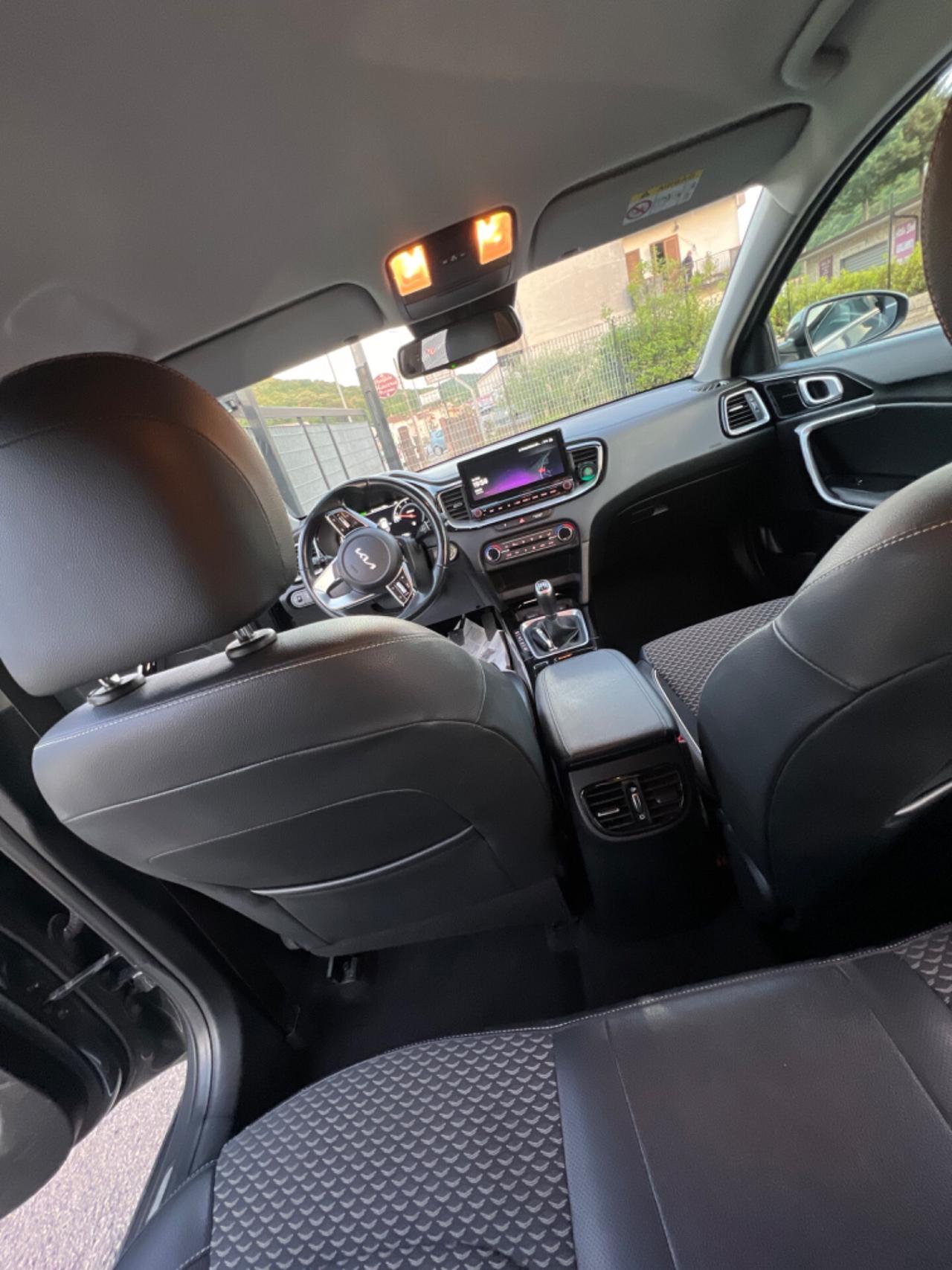 Kia XCeed 1.5 T-GDi 160 CV MHEV iMT High Tech