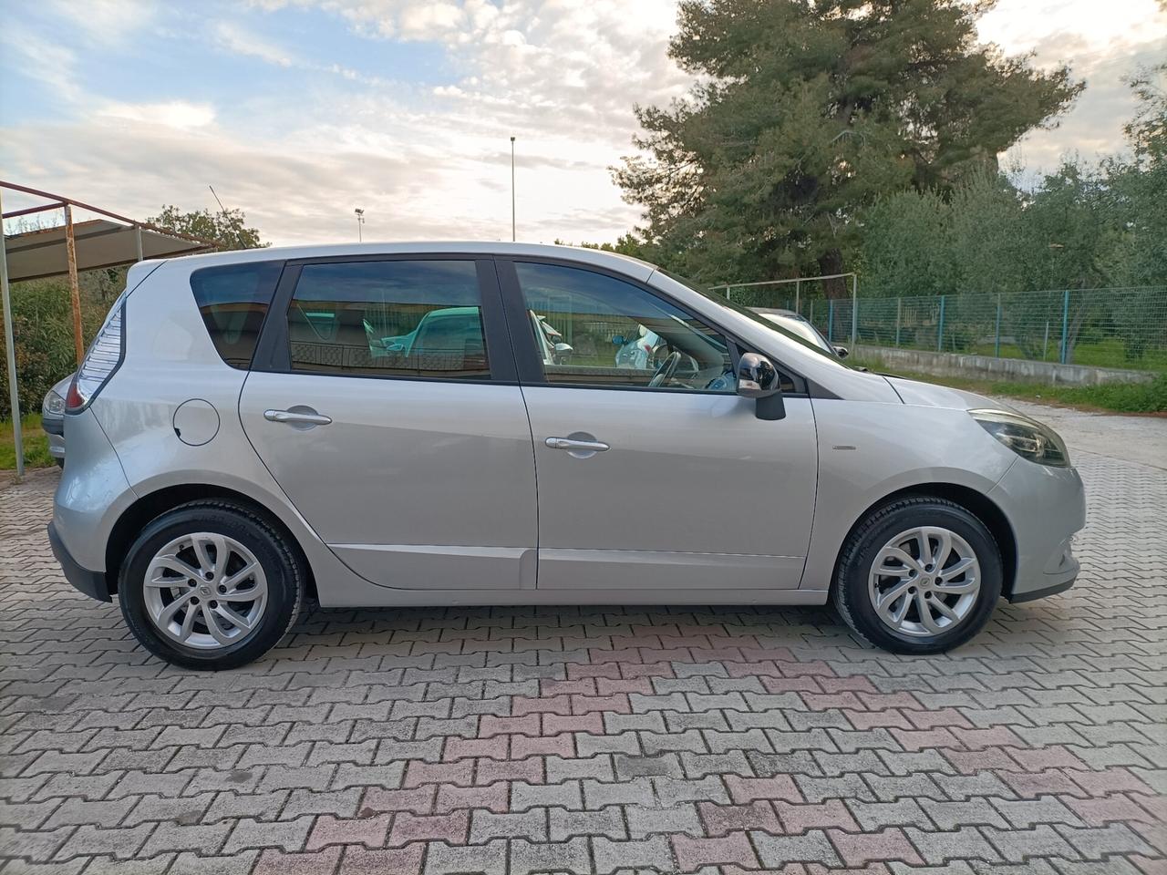 Renault Scenic Scénic 1.5 dCi 110CV Limited