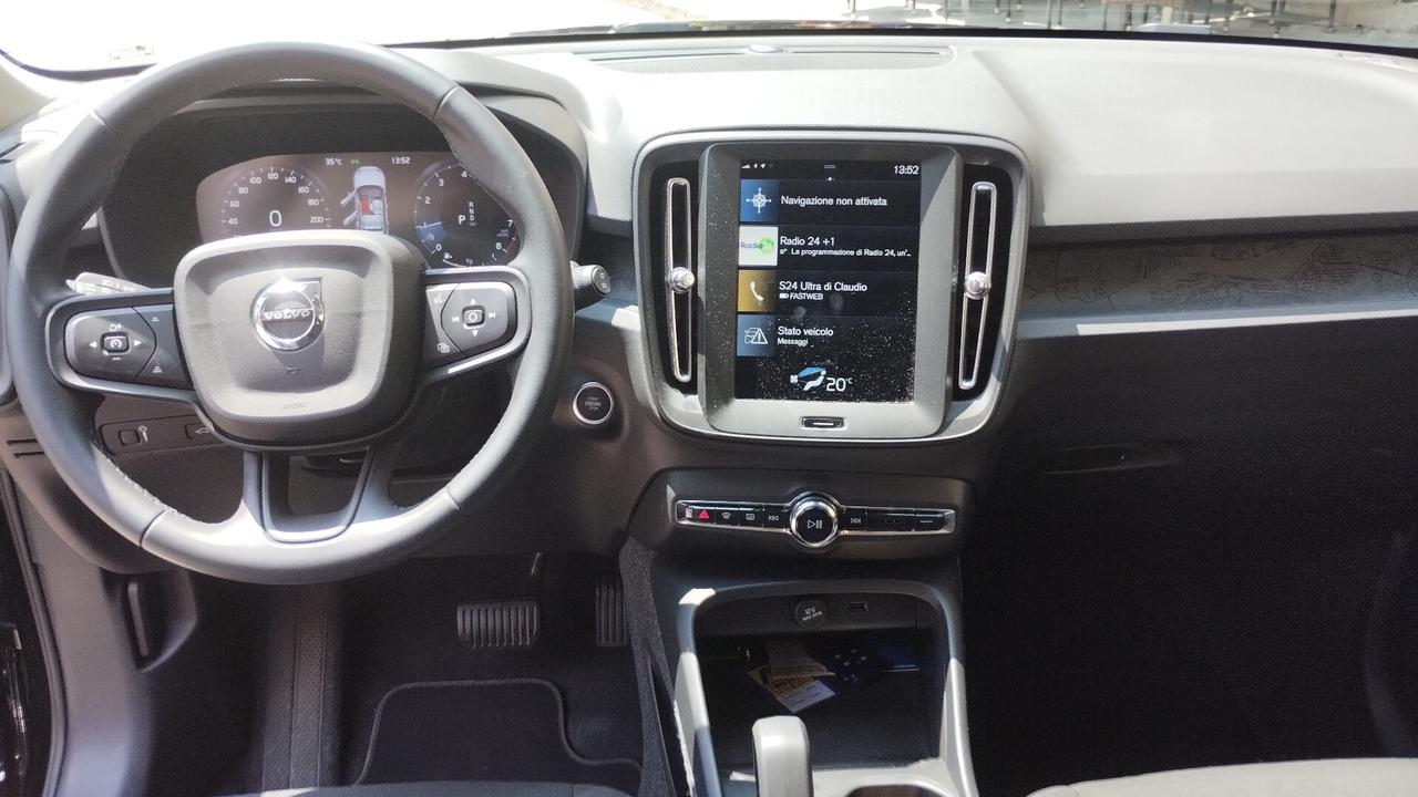 Volvo XC40 T2 automatico Essential