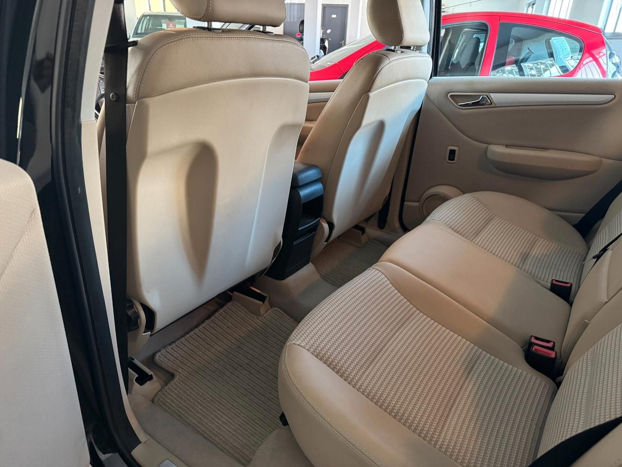 Mercedes-benz B 180 CDI Chrome Neopatentati