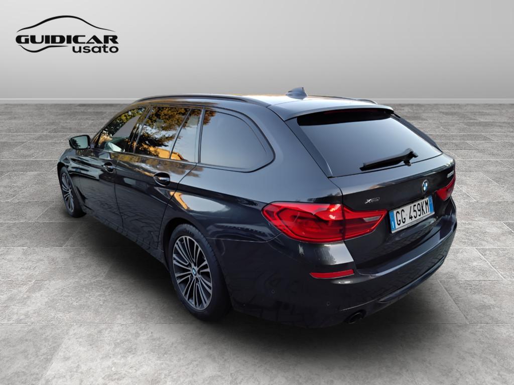 BMW Serie 5 G31 2020 Touring LCI - 520d Touring mhev 48V xdrive Luxury auto